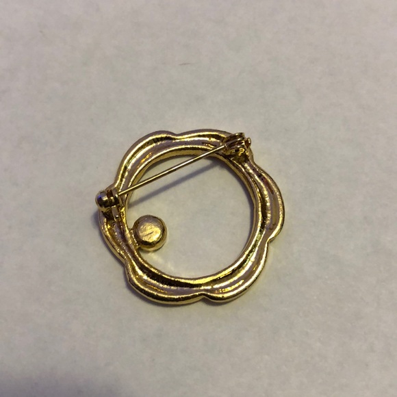 Pin - Picture 3 of 4